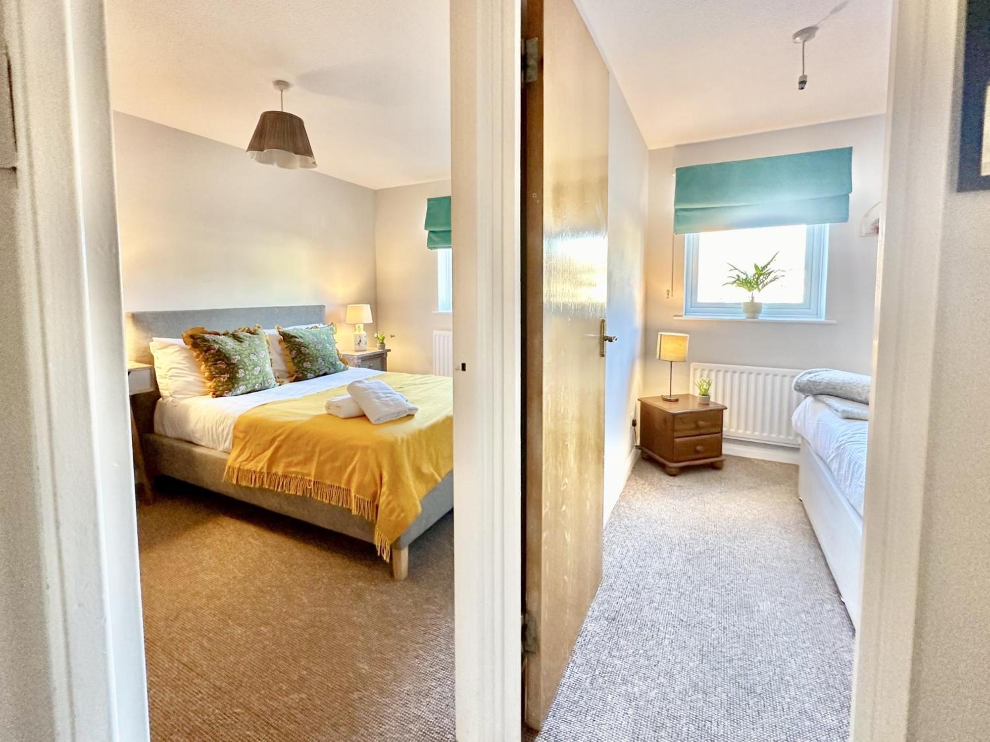 Fewster With Free Parking Apartment